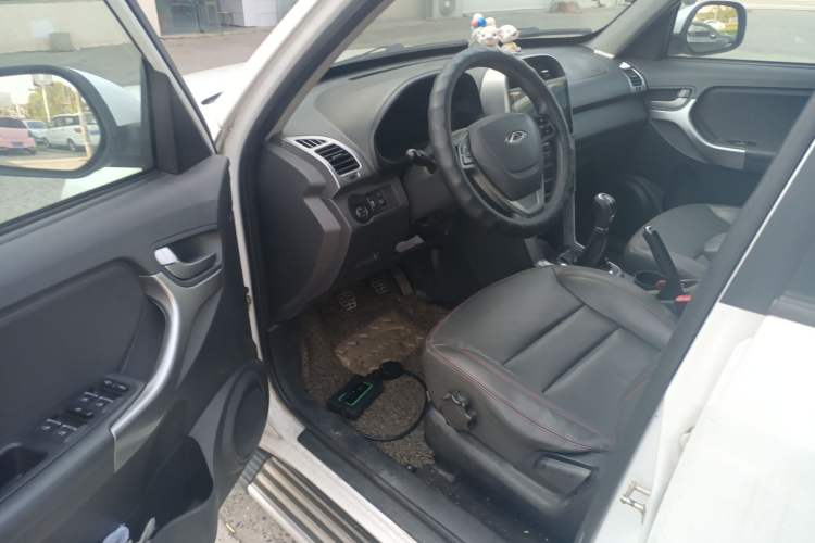 Used Chery Tiggo 3 2015 1.6L Manual Zhishang Commemorative Edition
