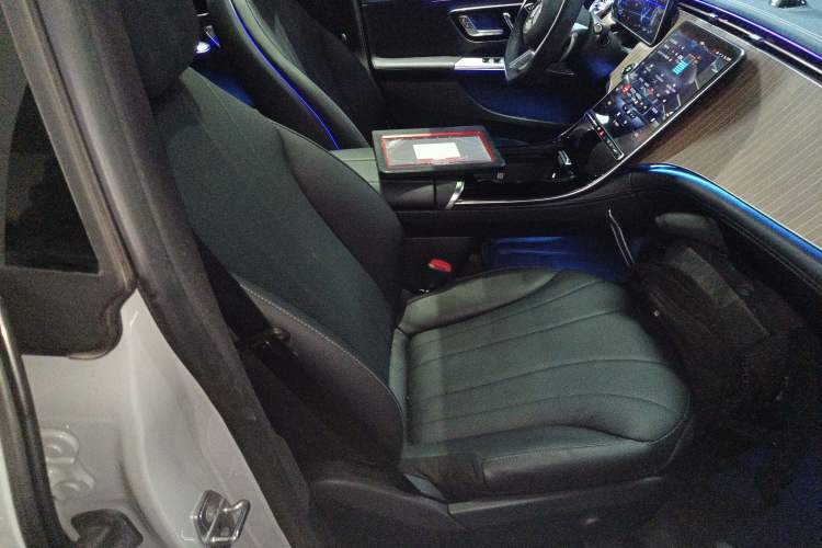 Used Mercedes-Benz EQE 2022 350 Pioneer Edition
