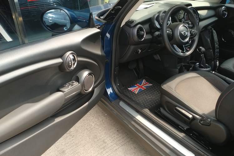 Used MINI 2014 1.2T ONE+