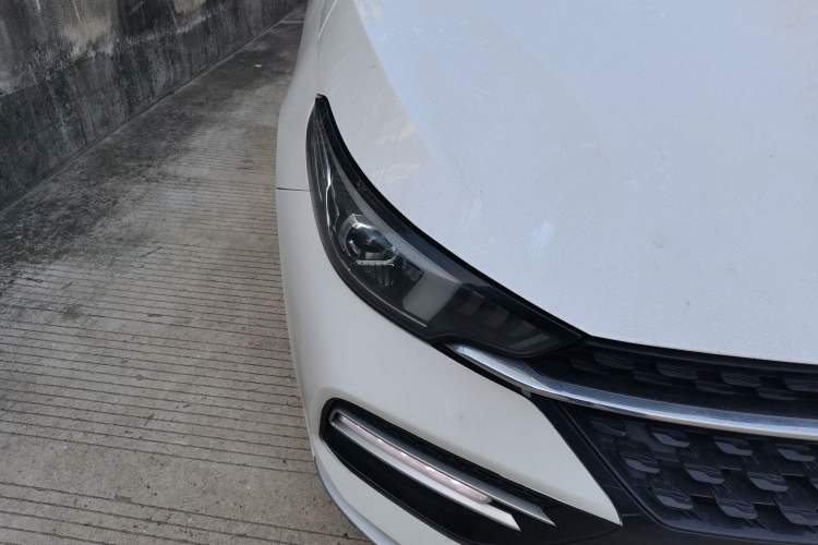 Used Chery Arrizo GX 2019 Pro 1.5T CVT Model Color Version China VI Standard Right Front Headlight