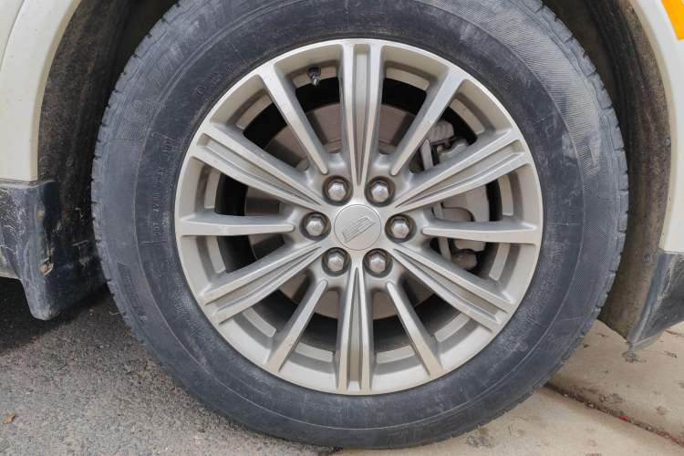 Used Cadillac XT5 2018 25T Luxury Model
