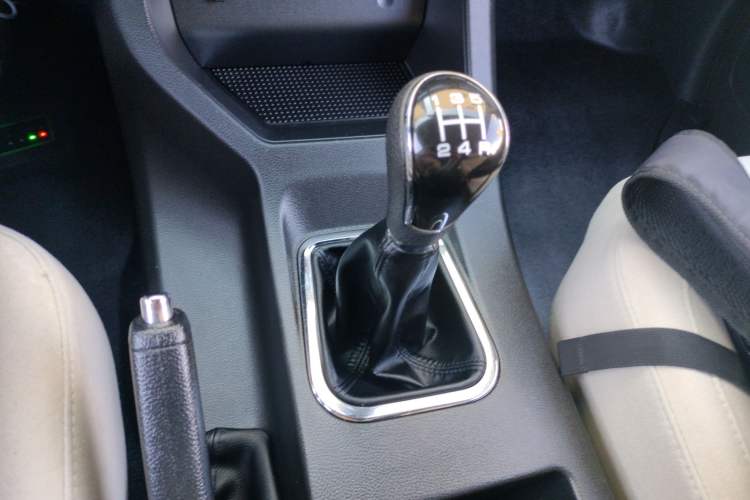 Used FORTHING Lingzhi 2023 M5L 1.6L Base Model 7 Seats
