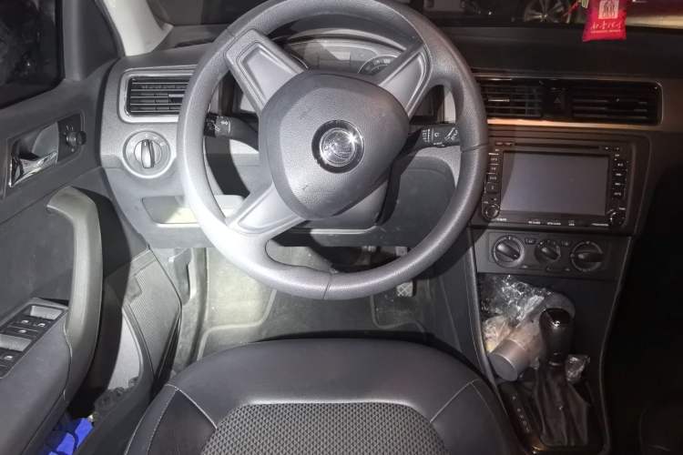 Used Skoda Rapid Spaceback 2014 1.6L Automatic Enjoyment Edition
