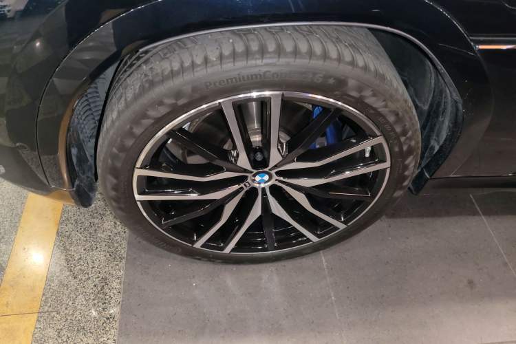 Used BMW X6 2022 Second Facelift xDrive40i Luxury Version M Sport Package
