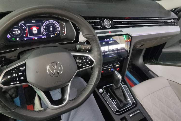 Used Volkswagen Magotan 2023 2 Million Units Commemorative Edition 330TSI DSG Luxury Version