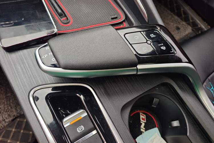 Used CHANGAN UNI-T 2020 1.5T Flagship Version Gear Lever