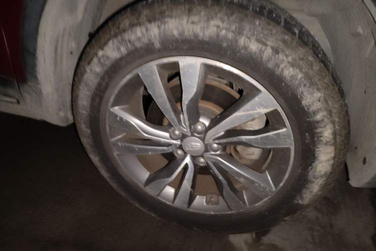 Used Geely Auto Emgrand X7 Sport 2016 2.0L Manual ZhiShang Version
