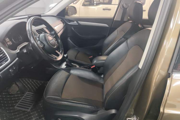 Used Audi Q3 2017 30 TFSI Fashion Model
