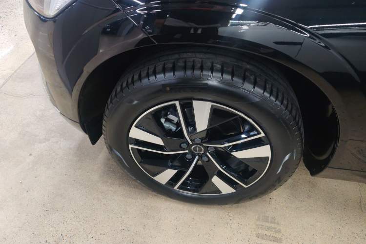 Used Volvo XC60 2026 B5 4x4 Smart Luxury Edition