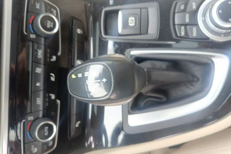 Used BMW 2 Series Active Tourer 2016 220i Luxury Design Package
