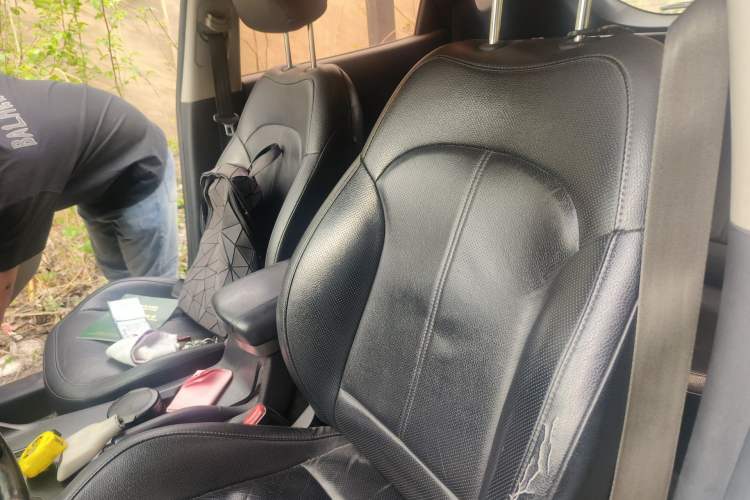 Used Hyundai ix35 2013 2.0L Automatic Two-Wheel Drive Smart GLS China IV Standard