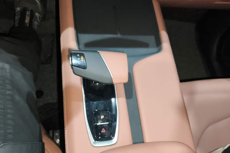 Used Changan UNI-Z 2025 1.5T Premium Edition