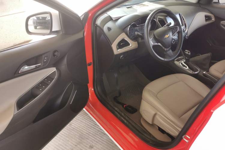 Used Chevrolet Cruze 2015 1.4T DCG Luxury Edition