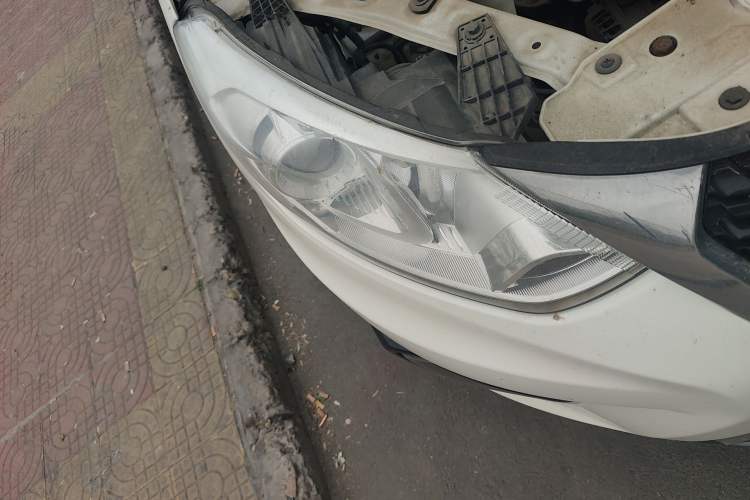 Used BAIC Senova X35 2016 1.5L Manual Luxury Edition Right Front Headlight