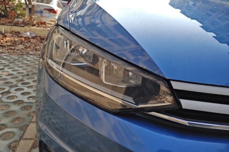 Used Volkswagen Touran 2018 Volkswagen Touran L 280TSI DSG Style Edition 7 Seats China V Emission Standard Right Front Headlight