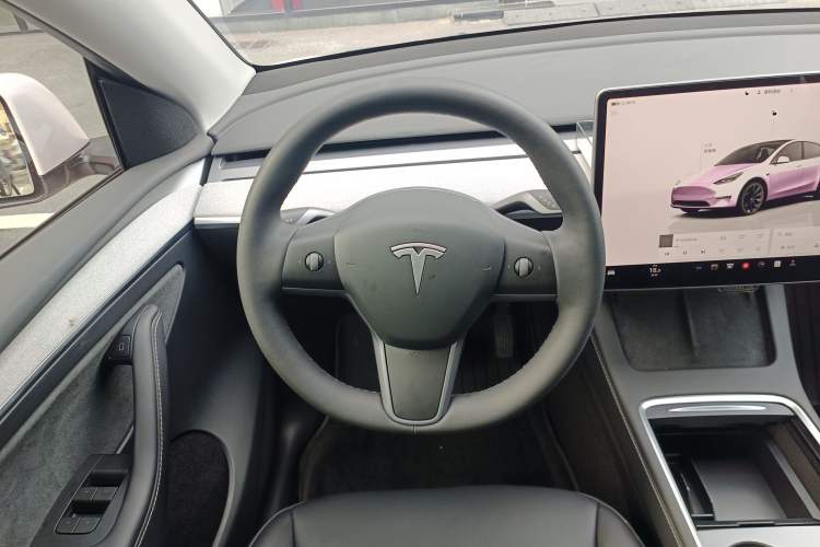 Used Tesla Model Y 2024 Rear-Wheel-Drive Version Steering Wheel