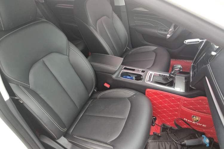 Used Roewe i6 2019 PLUS 1.6L CVT 4G Connected Flagship Deluxe Edition

