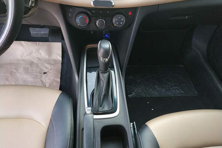 Used Chevrolet Monza 2022 320 Automatic Enjoyment Sunroof Version