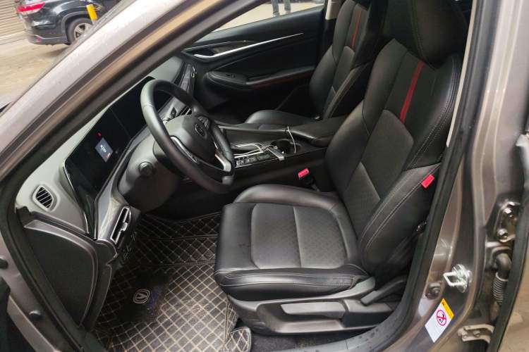 Used CHANGAN Eado 2020 PLUS Blue Whale NE 1.4T GDI DCT Prestige Model
