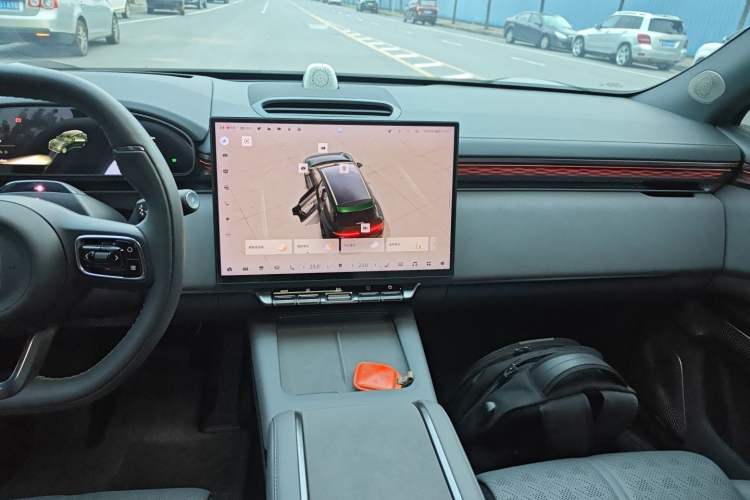 Used Zeekr 7X 2025 100 kWh Long-Range Rear-Wheel Drive with Intelligent Driving Features
