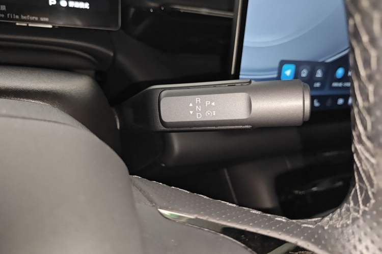 Used AION RT 2025 650 Zhijihao Edition Gear Lever