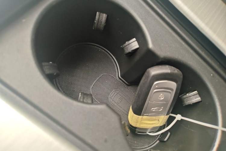 Used Geely Auto Emgrand X7 Sport 2020 1.8TD DCT Two-Wheel Drive Smart Connect 4G-Enabled Version