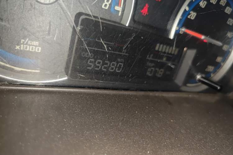 Used Baojun 730 2014 1.5L manual standard trim 7 seats