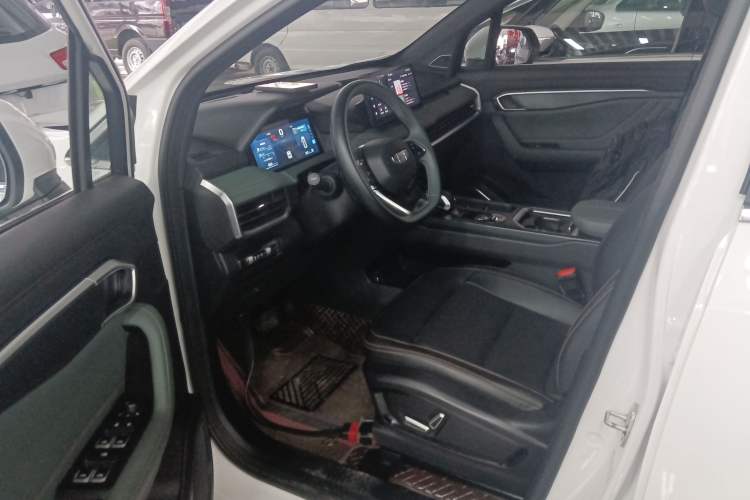 Used Geely Auto Haoyue L 2023 2.0T DCT Prestige Edition
