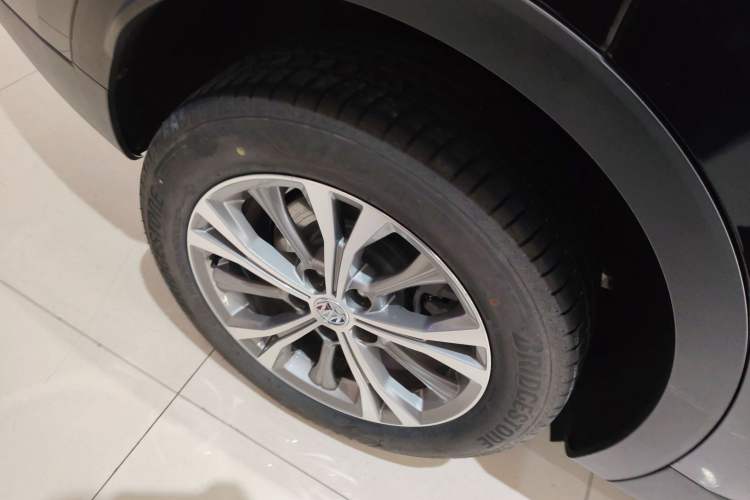 Used Buick Envision 2023 Encore Plus 652T Five-Seat Luxury Model