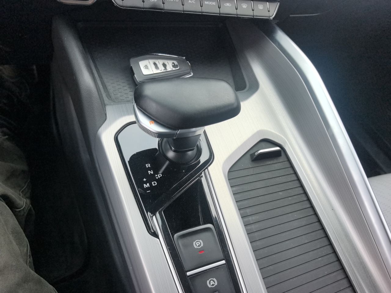 Geely Auto Preface 2023 2.0TD Prestige Version — снимка 14