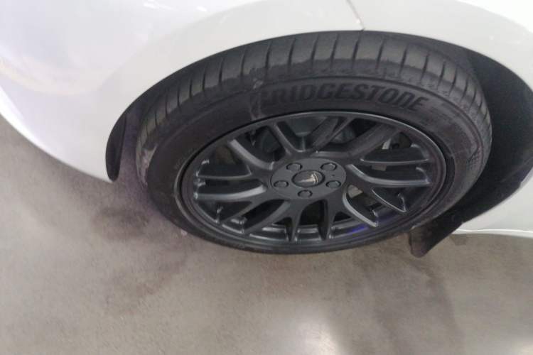 Used Tesla Model 3 2025 Rear-Wheel-Drive Version
