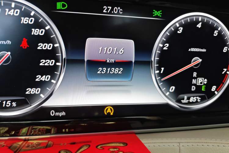 Used Mercedes-Benz S-Class 2014 S 320 L Luxury Model Odometer Close Up