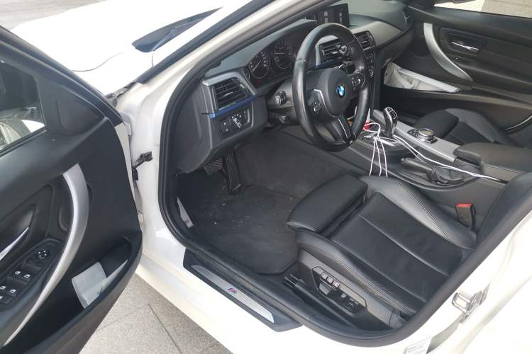 Used BMW 3 Series 2013 328i Sport Design Package
