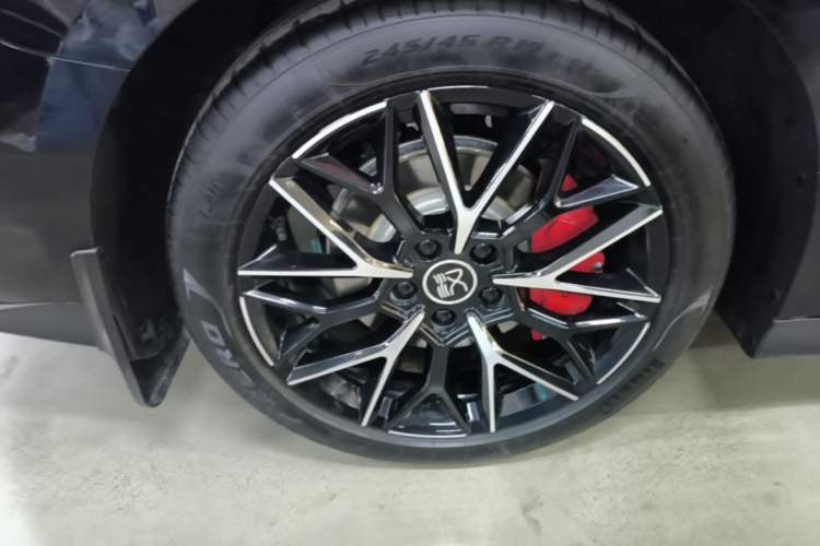 Used BYD Han 2025 DM-i 125KM Prestige Model