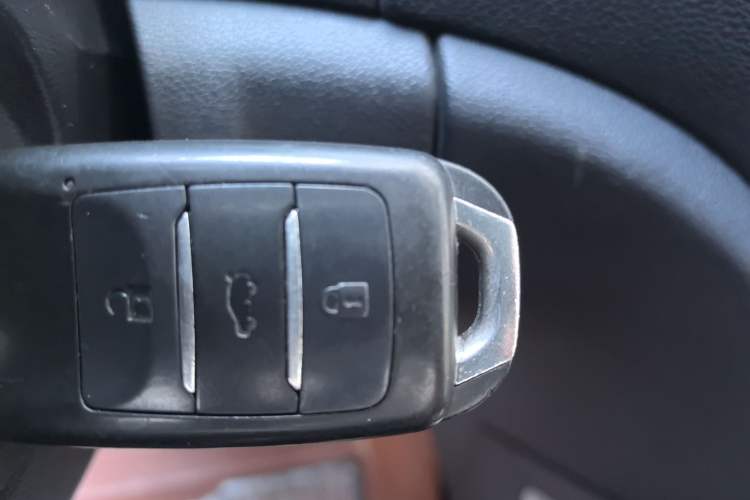 Used Changan CS35 2015 1.6L Automatic Luxury Model China IV Standard
