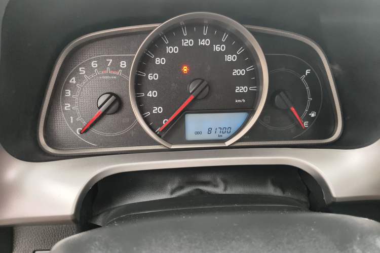 Used Toyota RAV4 2019 2.0L CVT Two-Wheel Drive Luxury Version China VI Standard