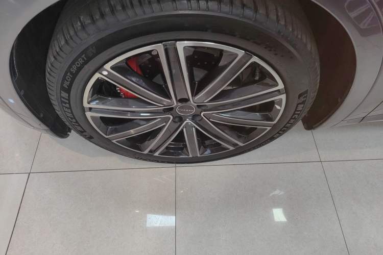 Used Hima Luxeed R7 2025 Extended-Range 331km Ultra