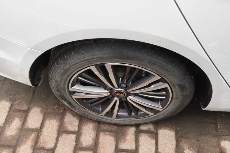 Used Roewe i5 2019 1.5L Automatic 4G Connected Langhao Edition