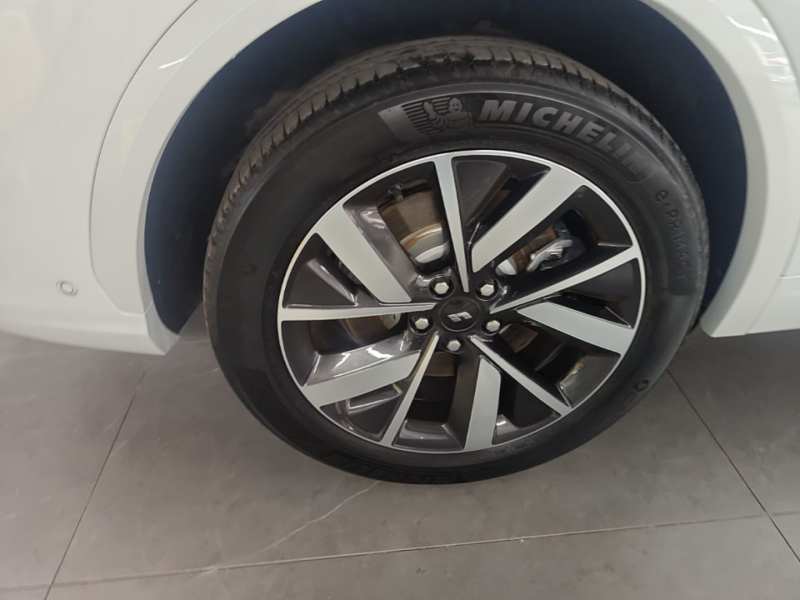 Used Li Auto L7 2023 Pro Model — 25