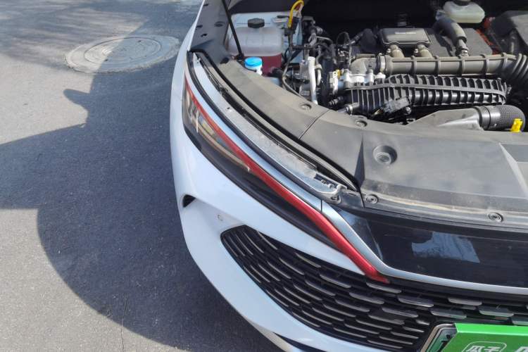 Used BYD Qin L 2025 DM-i Smart Drive 80KM Leading Model Right Front Headlight