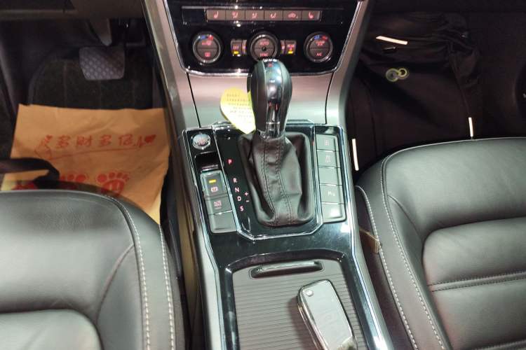 Used Volkswagen Passat 2017 330TSI DSG Luxury Edition