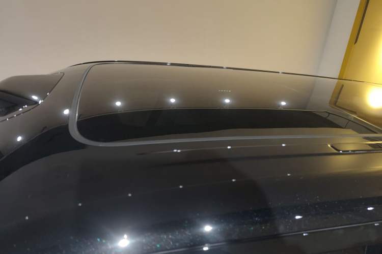 Used Zeekr 9X 2025 Moon Black Edition 70kWh
