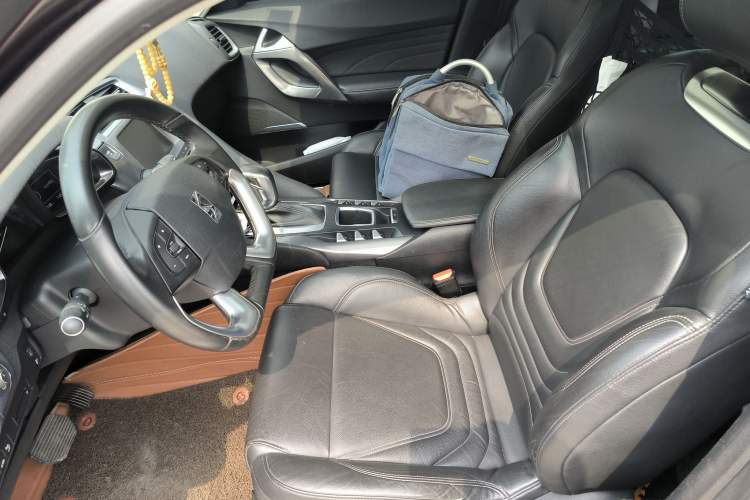 Used DS 5 2014 1.6T Luxury Edition THP160 Left Front Seat