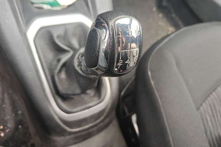 Used Citroen Elysee 2016 1.6L Manual Fashion Edition Gear Lever