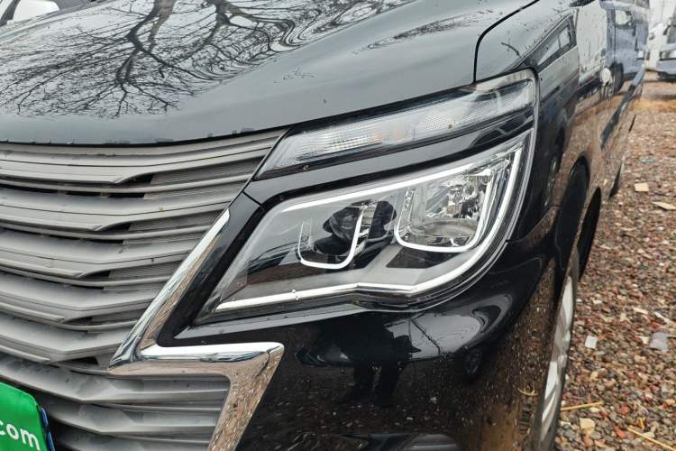 Used FORTHING Lingzhi 2023 M5L 1.6L Base Model 7 Seats
