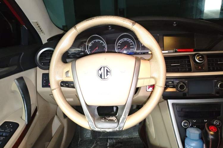 Used MG 6 2012 Hatchback 1.8L Automatic Drive Value Edition Steering Wheel