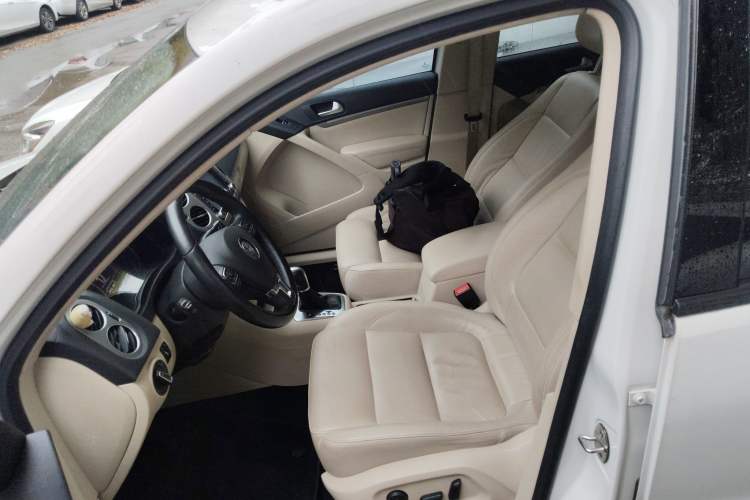 Used Volkswagen Tiguan 2015 1.8TSI Automatic Two-Wheel Drive Comfort Edition Left Front Seat