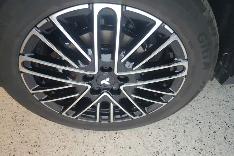 Used firefly 2025 Free Edition