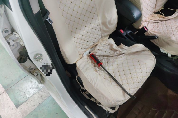 Used Toyota YARiS L Zhi Xuan 2015 1.5E Automatic Charm Edition
