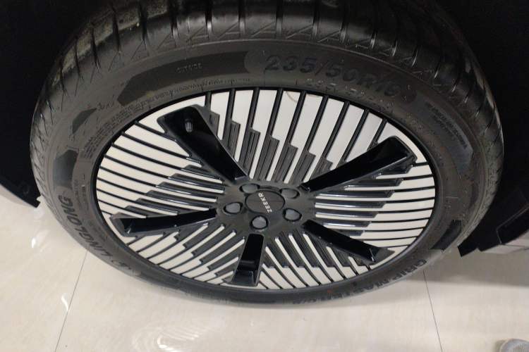 Used Zeekr X 2023 Four-Wheel Drive YOU Edition 4 Seats